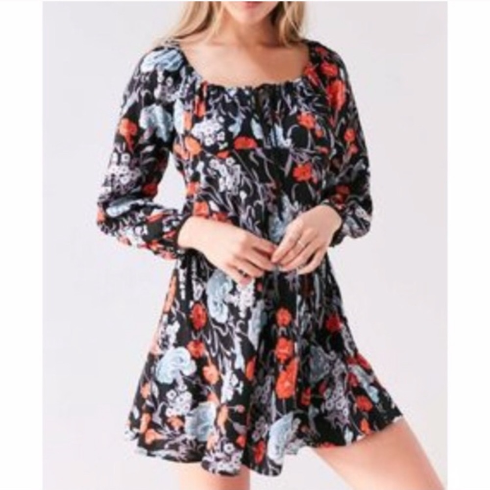 Sold* Ecote floral dress - Picture 1 of 4